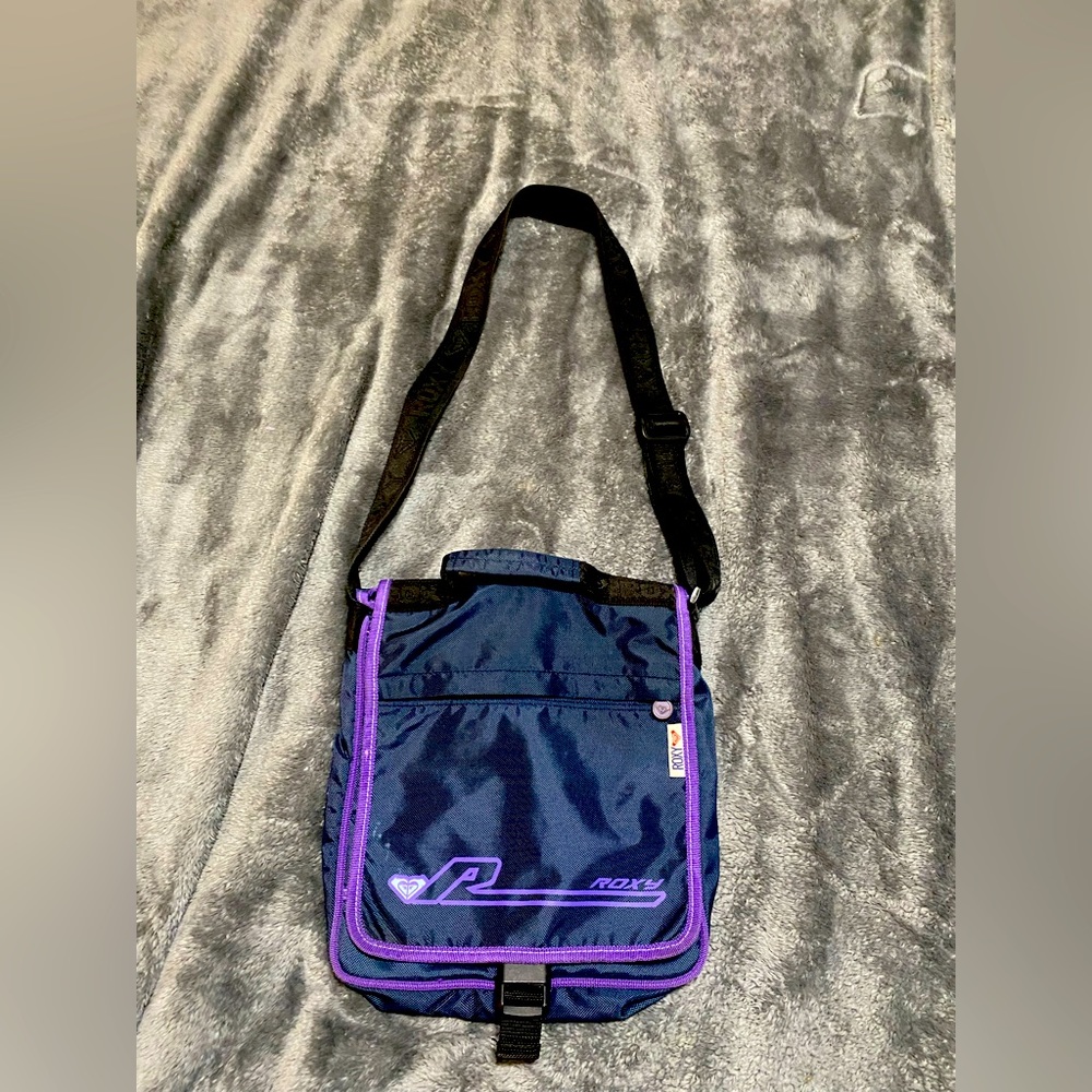 Vintage Roxy in EXCELLENT CONDITION